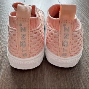 Stonz Shoreline Slip-On Shoes size 7